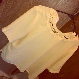 Super cute yellow blouse!